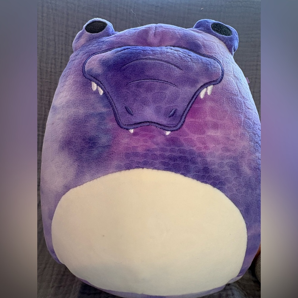 Dove Small Squishmallow